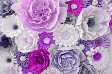 renkli kağıt çiçekler