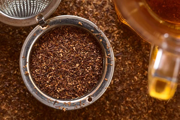 Rooibos Herbal Tea Strainer Freshly Prepared Tea Side Photographed Overhead — Stock Photo, Image