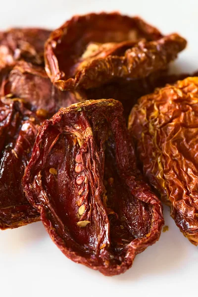 Sun Dried Tomato Halves White Plate Photographed Natural Light Selective — Stock Photo, Image