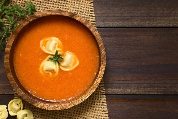 Homemade Fresh Cream Tomato Soup Tortellini Garnished Fresh Oregano Served — Stock Photo, Image