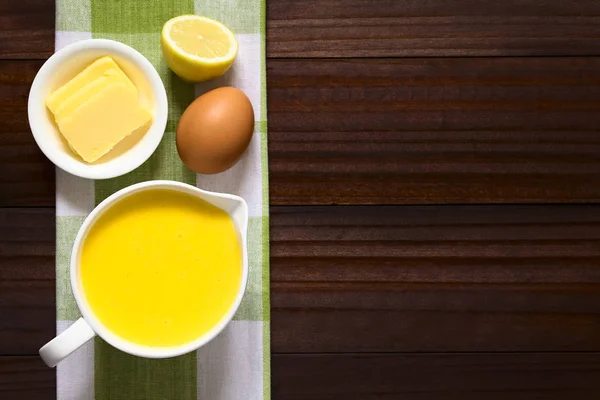 Hollandaise Sauce Basic Sauce French Cuisine Served Sauce Boat Ingredients — Stock Photo, Image