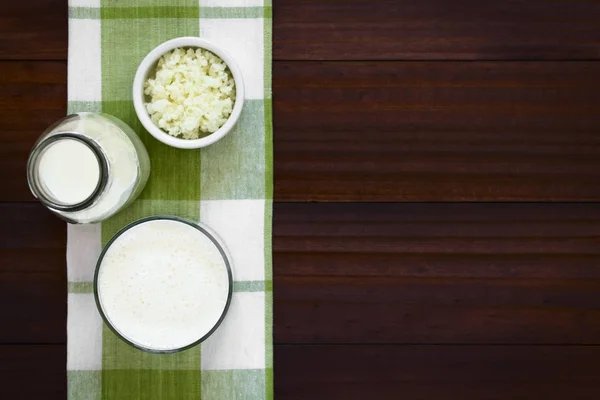 Verse Zelfgemaakte Kefir Drankje Het Glas Met Kefir Granen Melk — Stockfoto