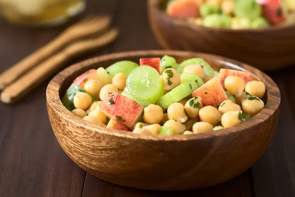 Ceci Vegani Freschi Sedano Uva Insalata Mele Con Prezzemolo Ciotole — Foto Stock