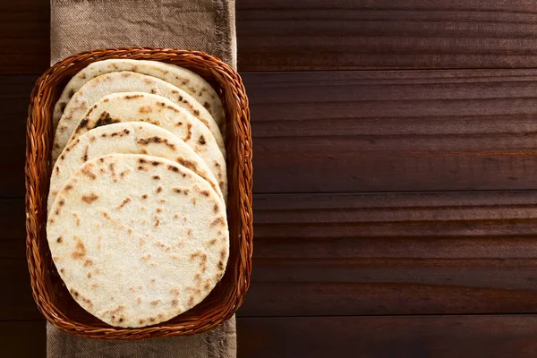 Homemade Leavened Indian Naan Flatbread Basket Photographed Overhead Dark Wood — Stock Photo, Image