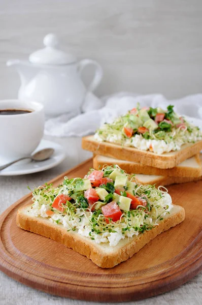 Sandwich Breakfast Tender Juicy Germinated Alfalfa Sprouts Soft Ricotta Tomato — Stock Photo, Image