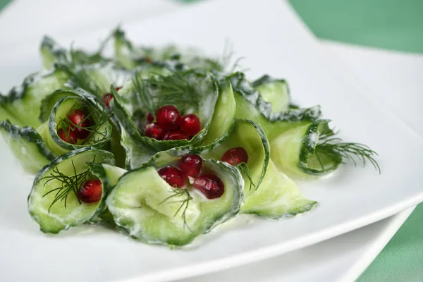 Salada de pepino e romã — Fotografia de Stock