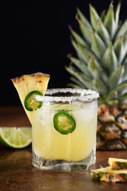 Jalapeno ile Ananas Margarita