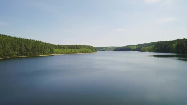 Schöner See aus der Luft — Stockvideo