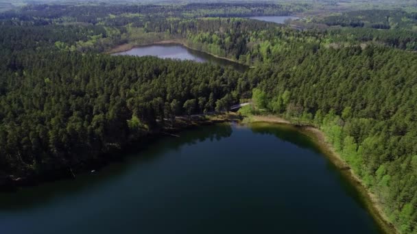 belle vue aérienne sur le lac 