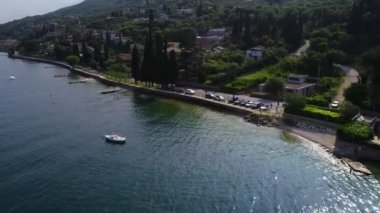 Garda Gölü Kuzey İtalya üzerinden uçuş