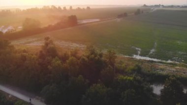 sabah uçuş Nehri üzerinde