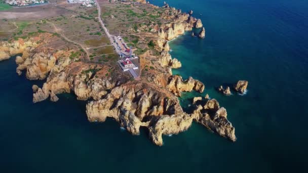 Vue Aérienne Belles Montagnes Près Rivage Océan — Video