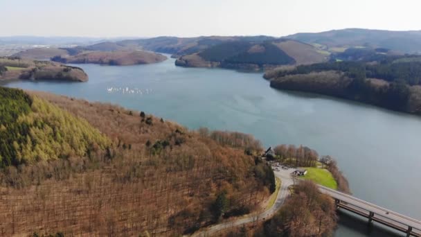 survol du lac au printemps 