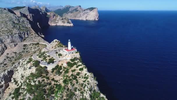 Farul Far Formentor din Mallorca, Spania — Videoclip de stoc