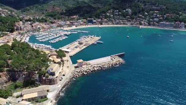 Vuelo sobre Porte de Soller, Palma Mallorca, España — Vídeos de Stock