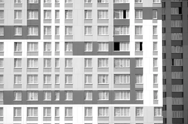 Nowoczesny Nowy Budynek Miejski Mieszkalny Gotowych Ścian Wielu Windows Widok — Zdjęcie stockowe