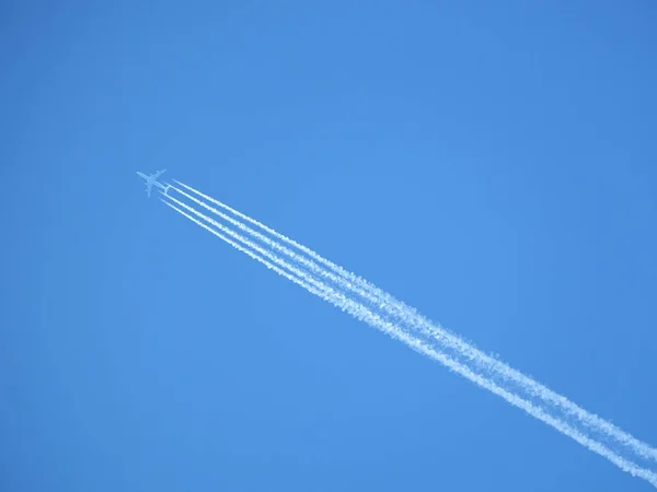 Big Passenger Supersonic Airplane Four Jet Engines Flying High Clear — Stock Photo, Image