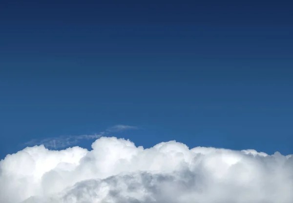 Bela Paisagem Céu Com Nuvens Brancas Parte Inferior Foto Gradiente — Fotografia de Stock