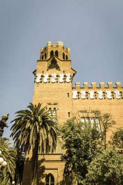 Üç Dragons Castell dels Tres ejderha Kalesi tarihi, Arkeoloji, biyoloji ve Doğa Bilimleri Müzesi olarak kullanılan serginin ana bina biriydi. Barcelona, İspanya. Vintage ve yesteryear etkisi ile görüntü