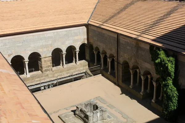 Claustro Abadía Sant Pere Rodes Antiguo Monasterio Benedictino Comarca Alt — Foto de Stock