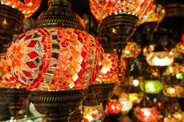Färgglada Turkiska Lampor Grand Bazaar Istanbul Turkiet — Stockfoto