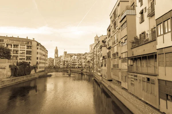 Onyar River Crossing Downtown Girona Bell Tower Basilica Sant Feliu — Stock Photo, Image