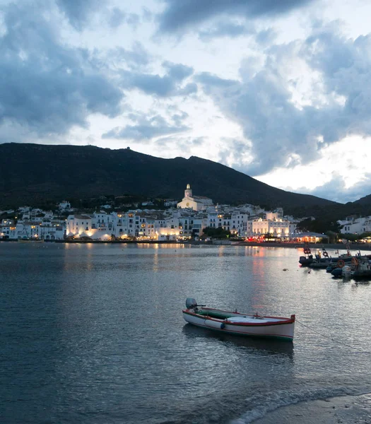 Cadaques solnedgång. Romantiken i Medelhavet. Villan — Stockfoto