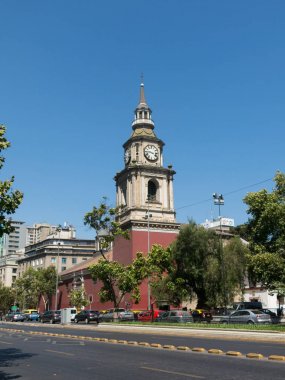 San Francisco kilisesi, Katolik tapınağı ve eski manastır, içinde