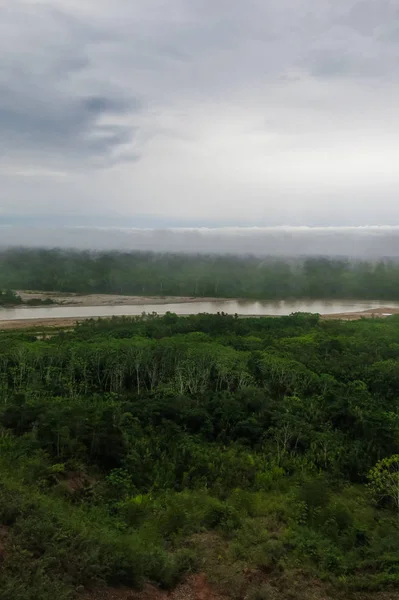 Image de la traversée de la rivière Beni dans le parc national de Madidi. Bo ! — Photo