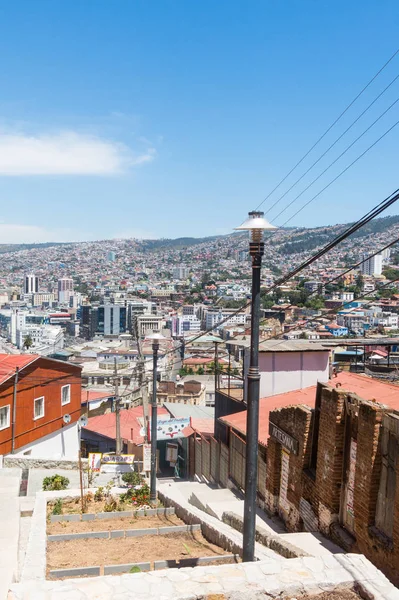 View on Cityscape of historical city Valparaiso, Chile. Typical — Stock Photo, Image