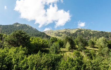 Panoramik Aiguestortes ve Sant Maurici Milli Parkı, ro