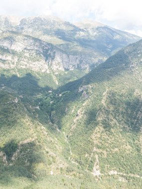 El Pedraforca masifinin görünümleri, t en amblem biridir