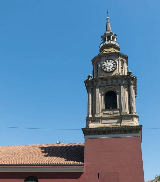 The church of San Francisco, Catholic temple and old convent, in — Stock Photo, Image