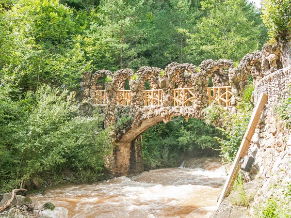 Artigas Bahçeleri, Barselona'nın La Pobla de Lillet bölgesinde yer alan bir park.