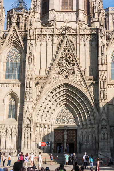 Torri medievali della Cattedrale Metropolitana Basilica di Barcel — Foto Stock