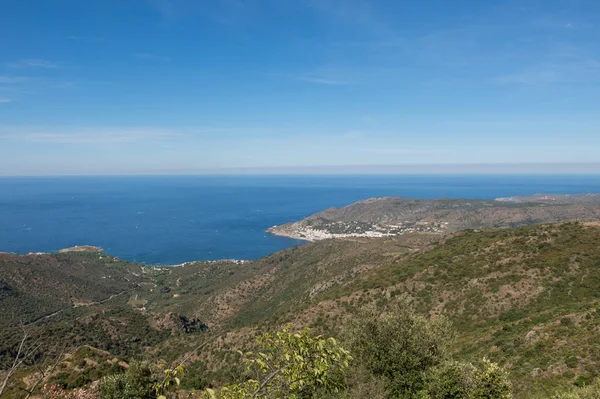 Вид на муниципалитет El Port de la Selva , — стоковое фото