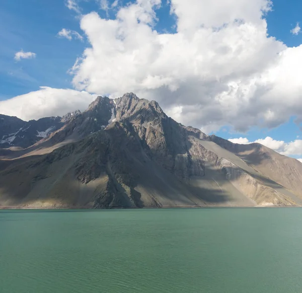 Lago di Yeso. Cajon del Maipo. Santiago del Cile — Foto Stock