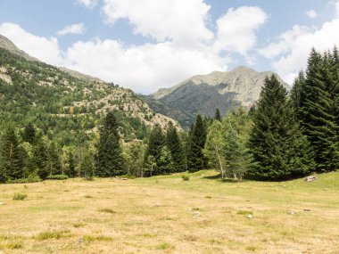 Pyrenees walley Panorama. Pla De Boavi eyaletinde 
