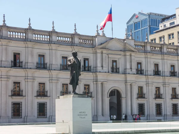 Monumento a Arturo Alessandri Palma en Santiago de Chile — Foto de Stock