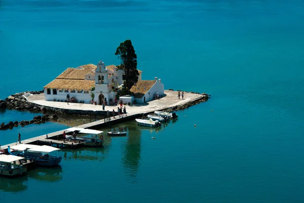 Pequeña Capilla Tradicional Isla Corfú Grecia —  Fotos de Stock