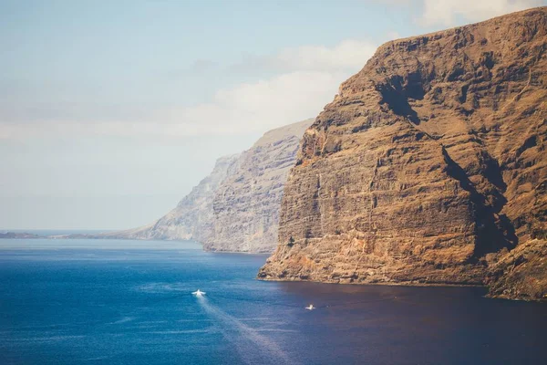 Los Gigantes Tenerife Rock Yapıyor — Stok fotoğraf