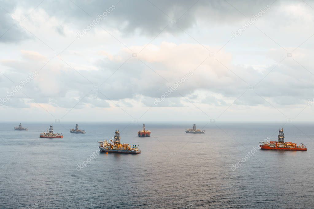 offshore oil platform and gas drillships