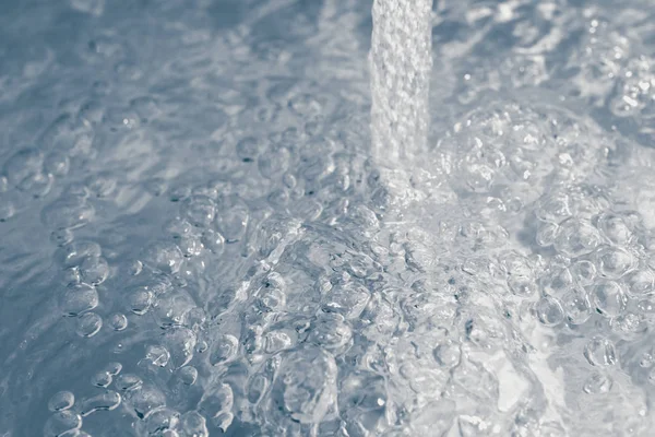 Wasserstrom Mit Blasen Nahaufnahme — Stockfoto