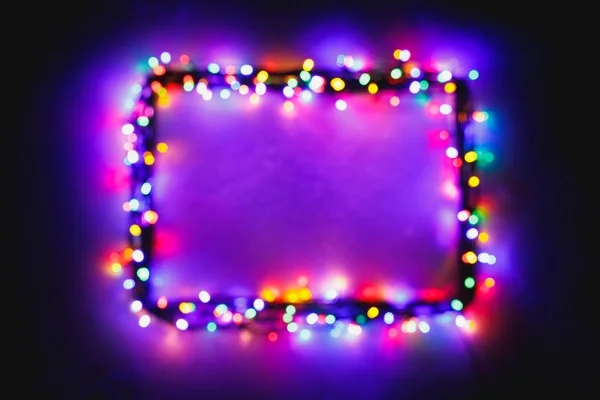 Рождественские Огни Рамка Фоне Снега Фиолетовый Цвет — стоковое фото