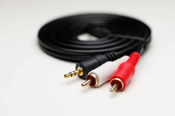 Rca Mini Jack Ses Kablosu Beyaz Arka Plan — Stok fotoğraf