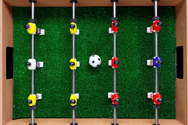 テーブル サッカー サッカー キッカー ゲーム選手 トップ ビュー — ストック写真