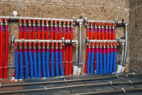 Colector Tubos Del Sistema Calefacción Por Suelo Radiante —  Fotos de Stock