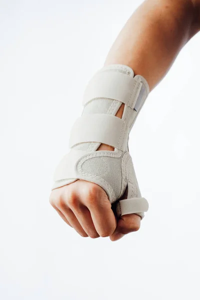 手腕和手矫形器支持腕管综合征愈合 隔离在白色 — 图库照片