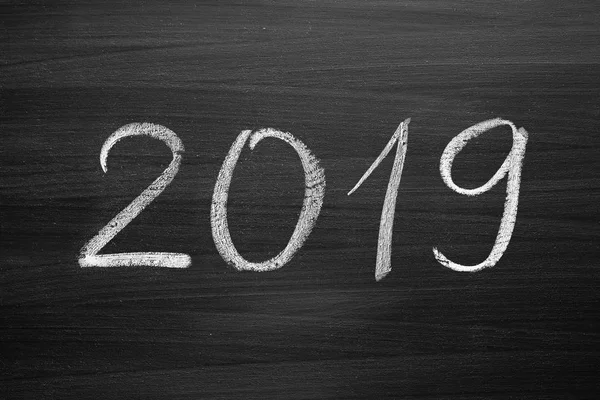 2019 Feliz Año Nuevo Escrito Con Una Tiza Pizarra — Foto de Stock