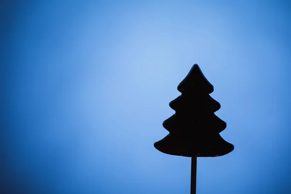 Kerstboom Snoep Silhouet Blauwe Achtergrond — Stockfoto